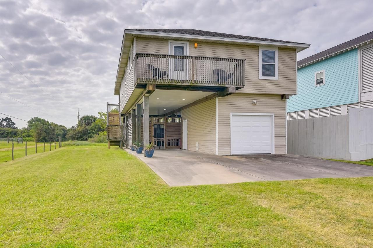 Galveston Escape With Entertainment Patio And Deck! Villa Exterior photo