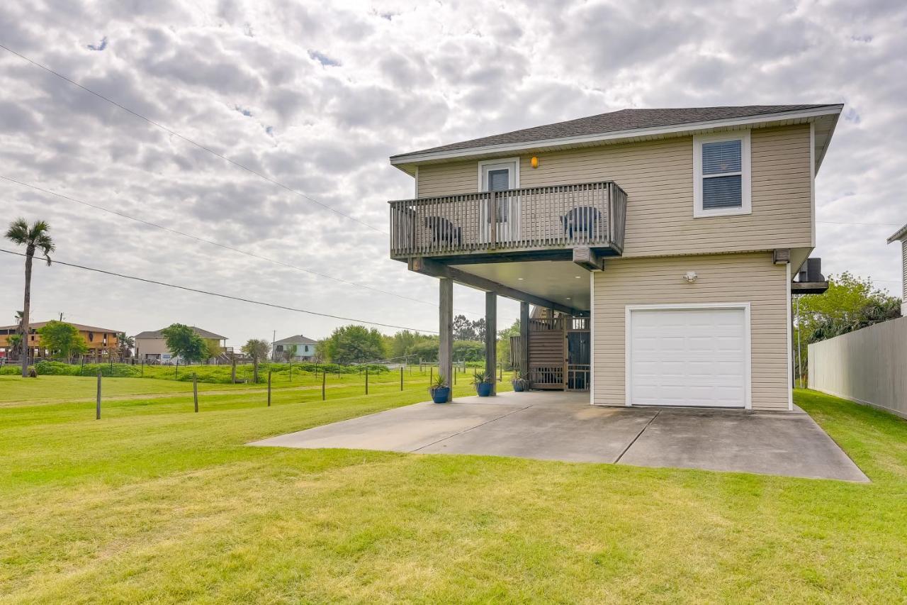 Galveston Escape With Entertainment Patio And Deck! Villa Exterior photo