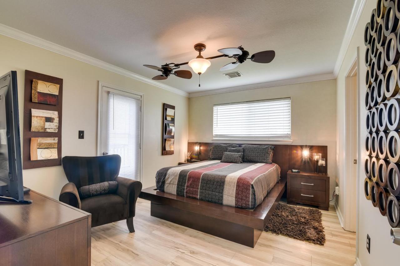 Galveston Escape With Entertainment Patio And Deck! Villa Exterior photo
